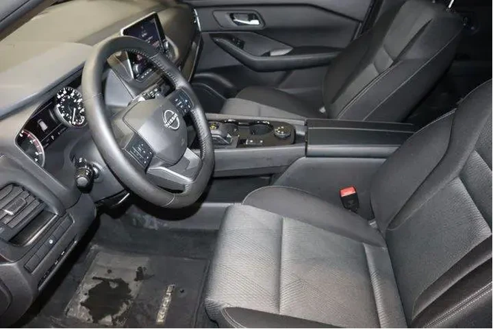 $28205 : Nissan Rogue 2026 AWD SV 4dr image 10