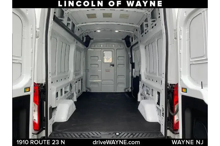 $38494 : Ford Transit 2023 AWD 250 3d image 6