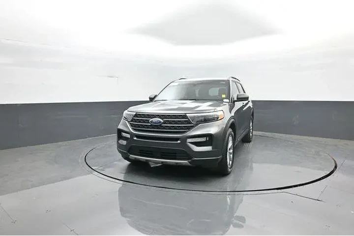 $22439 : Ford Explorer 2020 AWD XLT 4 image 3