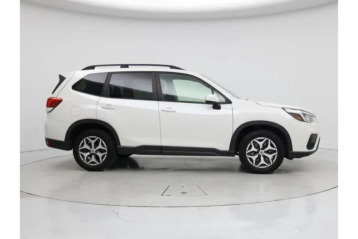 $17998 : Subaru Forester 2019 AWD Pre image 7