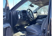 $21996 : 2019 Silverado 1500 LD LT thumbnail
