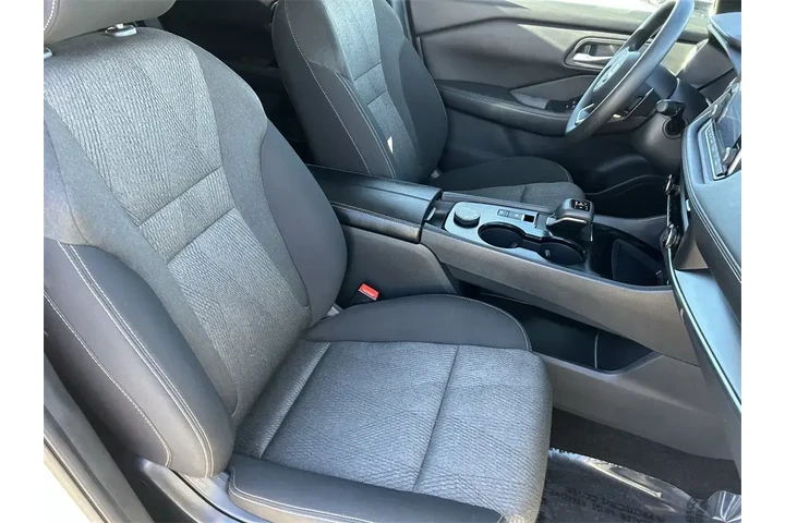 $17893 : Nissan Rogue 2024 AWD SV 4dr image 10