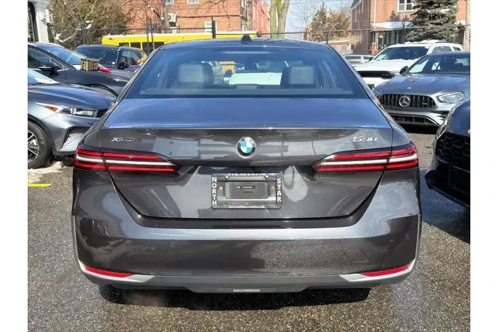 $35490 : BMW 5 Series 2024 AWD 530i x image 5