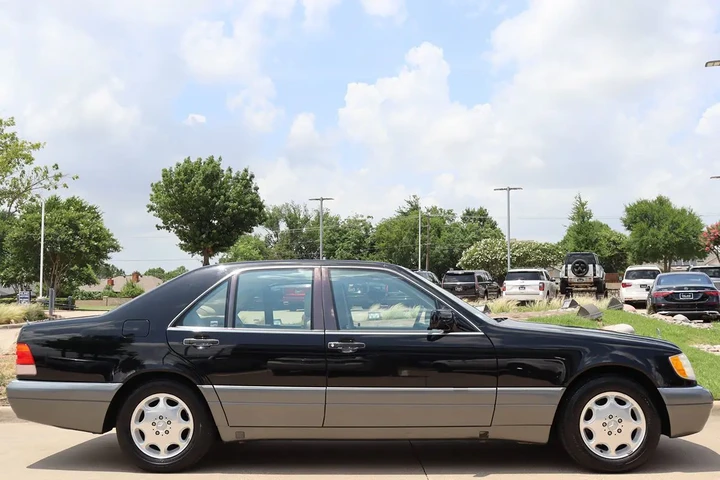 $28995 : 1995 S320 S Class image 6