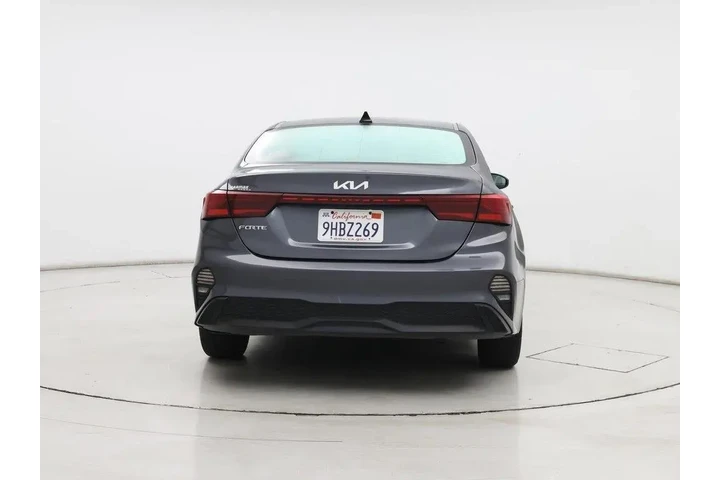 $17998 : Kia Forte 2023 LXS 4dr Sedan image 8