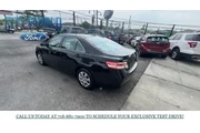 $8288 : Toyota Camry 2011 SE 4dr Sed thumbnail