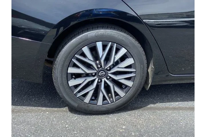 $17053 : Nissan Altima 2025 2.5 SV 4d image 9