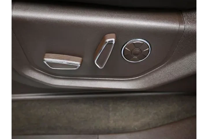 $37991 : Ford F-150 2019 4x4 King Ran image 9