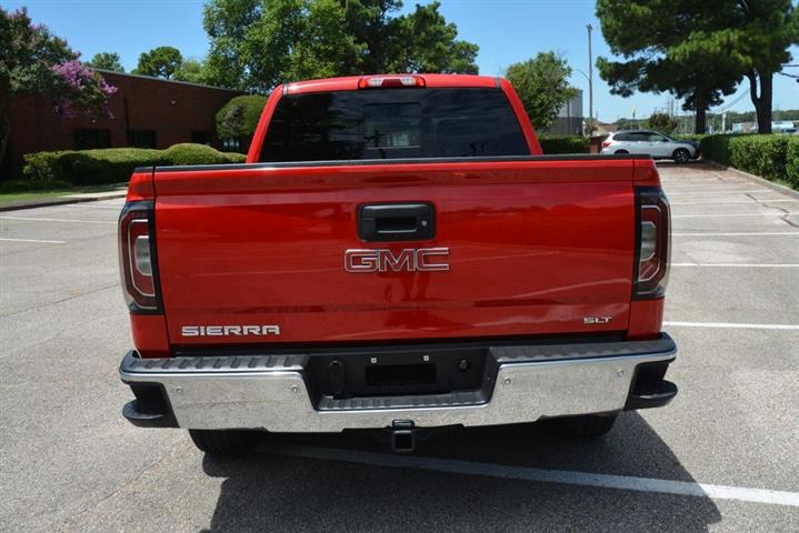 2017 GMC Sierra 1500 SLT image 8