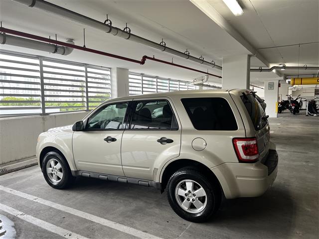 $4000 : Ford Escape 2010 XLS image 2