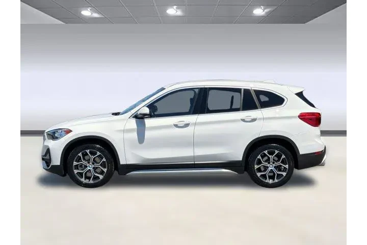 $23898 : BMW X1 2022 AWD xDrive28i 4d image 2