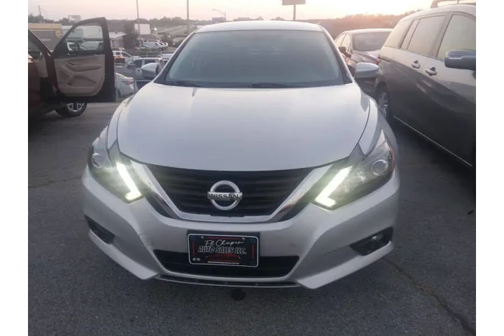 $11850 : 2018 Altima 2.5 SL image 10