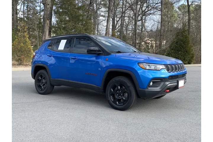 $23900 : 2023 COMPASS TRAILH image 1