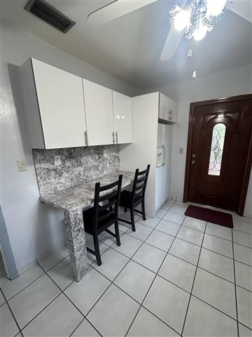 $2200 : Apartamento en Westchester image 3