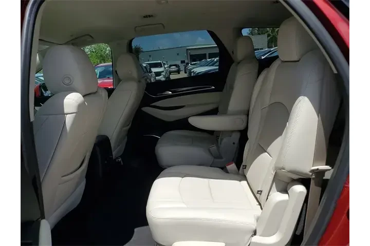 $32990 : Buick Enclave 2023 Essence 4 image 7