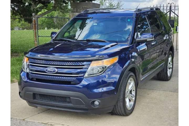 $6995 : 2011 Explorer Limited image 4