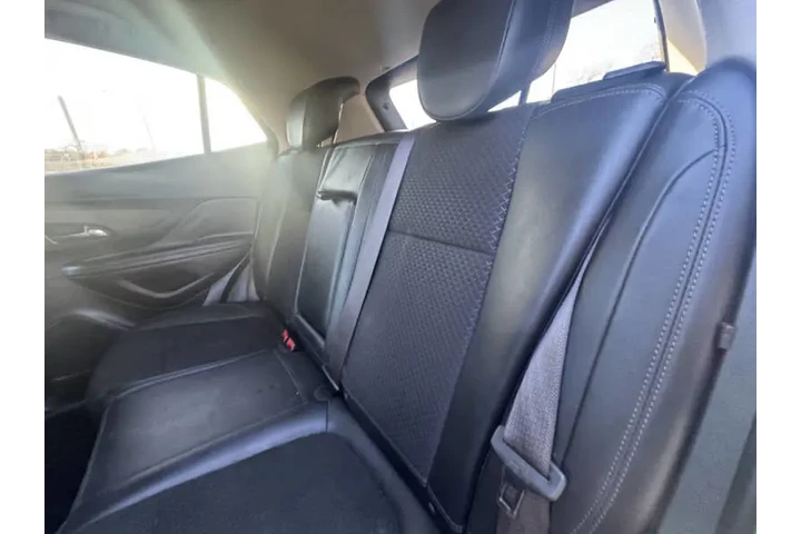 $7999 : 2018 Encore Preferred II image 9