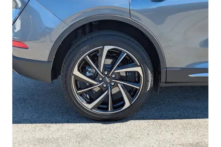 $32000 : Lincoln Corsair 2023 Reserve image 9