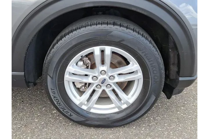 $29997 : Ford Explorer 2023 AWD XLT 4 image 8