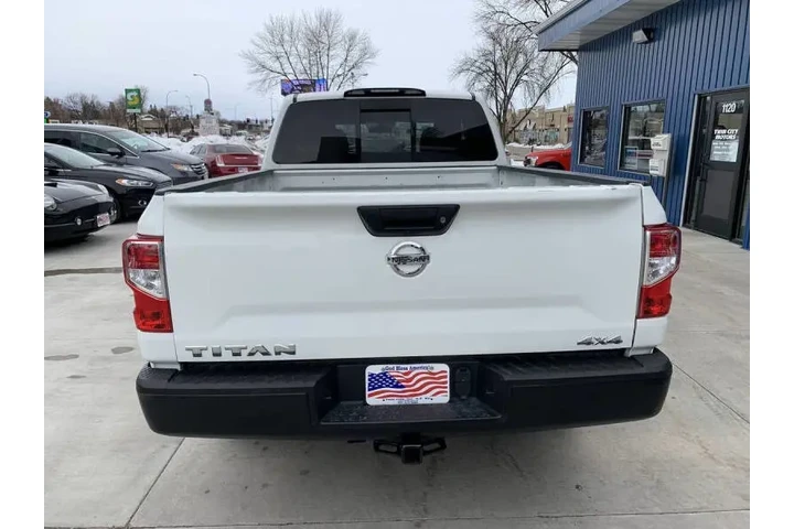 $19990 : 2018 Titan S image 8