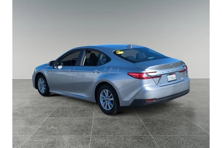 $29300 : Toyota Camry 2025 SE 4dr Sed image 3