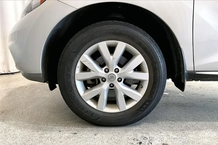 $7991 : Nissan Murano 2012 S 4dr SUV image 6