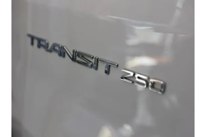 $31296 : Ford Transit 2023 250 3dr LW image 8