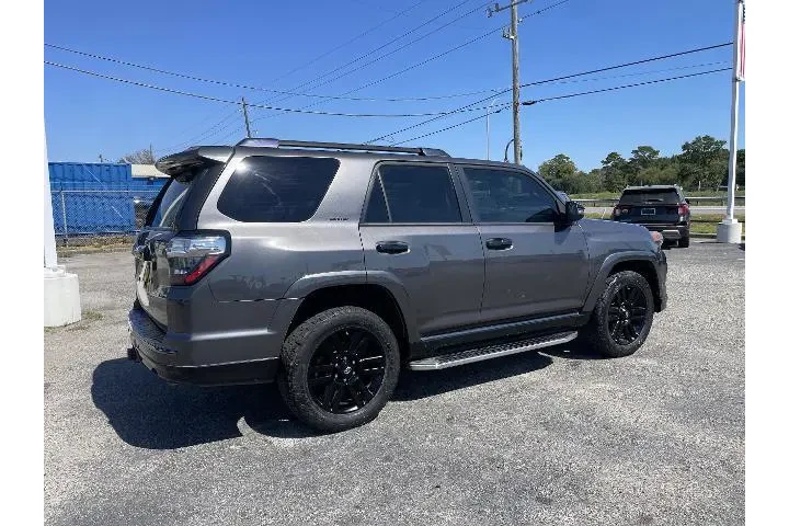 $30883 : Toyota 4Runner 2020 AWD Limi image 2