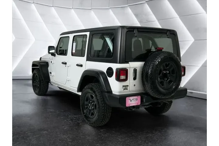 $28591 : Jeep Wrangler Unlimited 2022 image 6