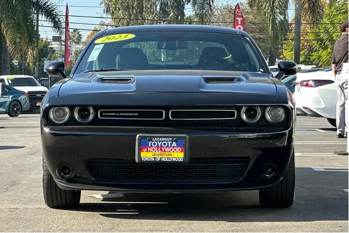 $19888 : Dodge Challenger 2023 SXT 2d image 9