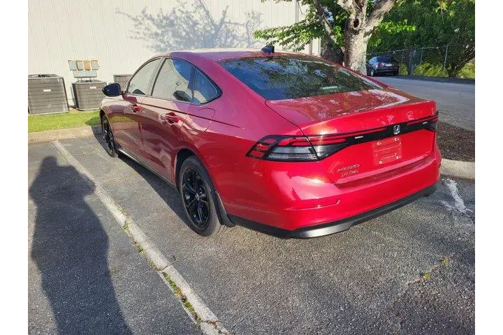 $28843 : Honda Accord 2025 SE 4dr Sed image 6