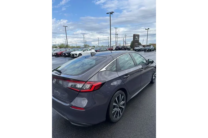 $27990 : Honda Civic 2024 EX-L 4dr Ha image 5