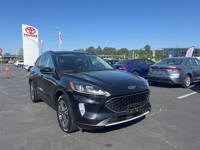 $19390 : PRE-OWNED 2020 FORD ESCAPE SEL image 1