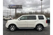 $11995 : 2015 Pilot Touring 2WD 5-Spd thumbnail