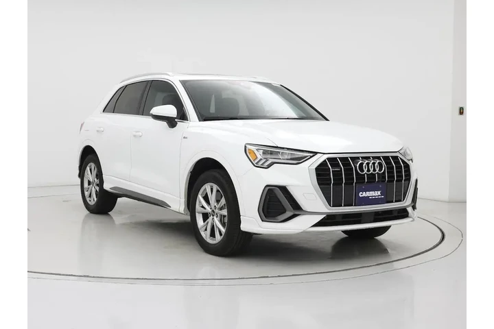 $25998 : Audi Q3 2023 AWD quattro S l image 1