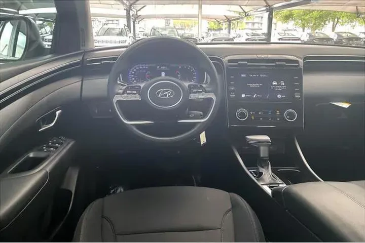 $18987 : Hyundai TUCSON 2023 SE 4dr S image 6