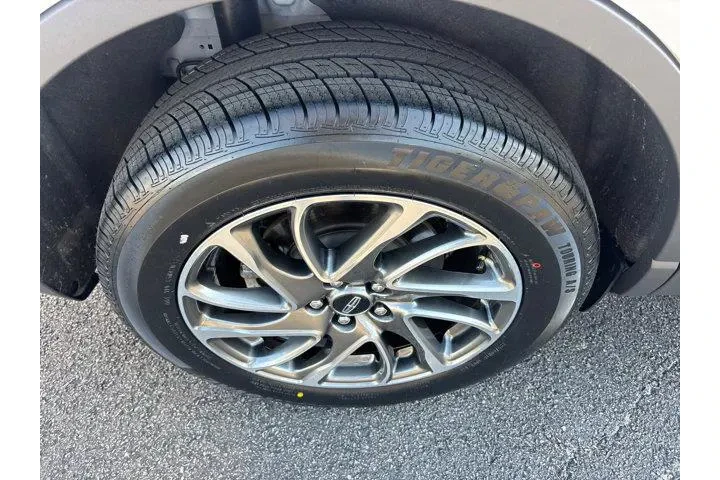 $26985 : Lincoln Corsair 2022 Standar image 10