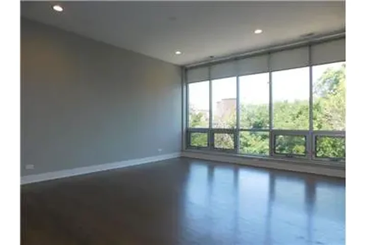 $2700 : Rental property with 1 bedro image 4