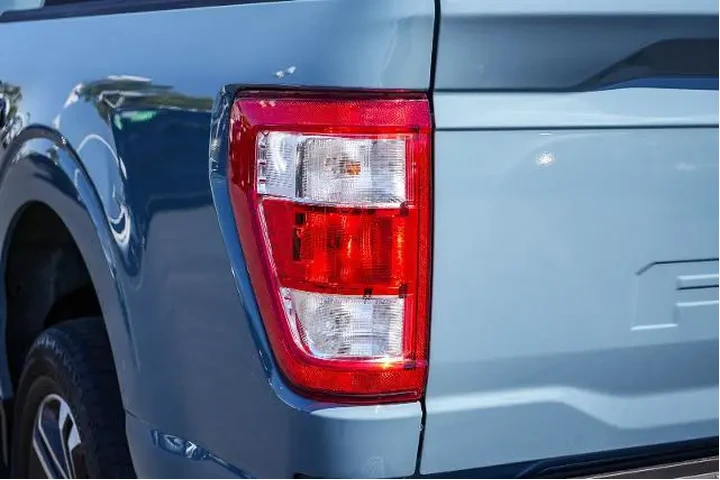 $39499 : Ford F-150 2023 4x4 Lariat 4 image 9