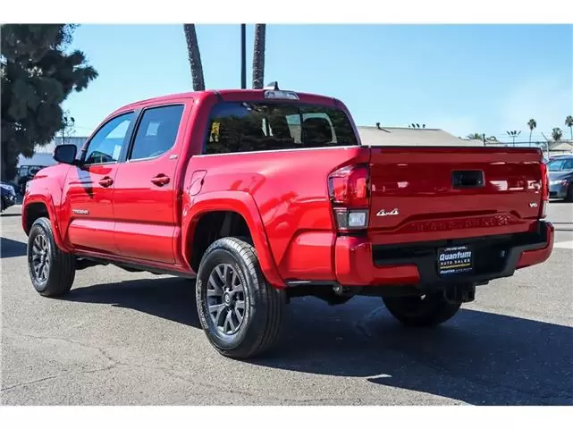 2021 Toyota Tacoma image 1