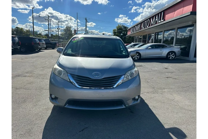 $6980 : 2013 Sienna 5dr 7-Pass Van V6 image 7