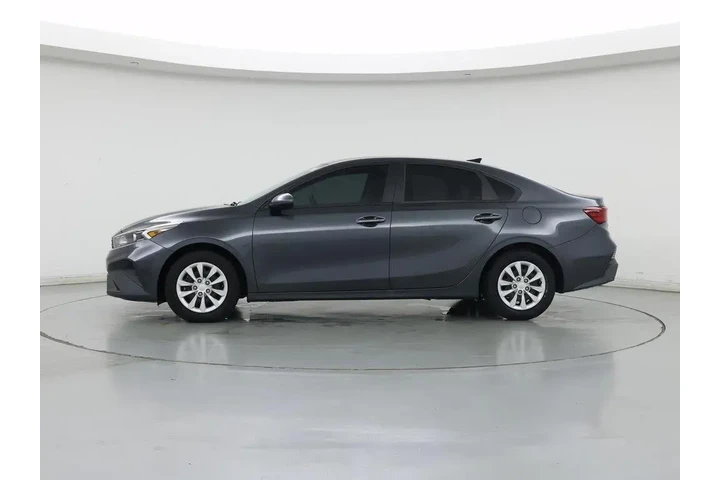 $18998 : Kia Forte 2023 LX 4dr Sedan image 3