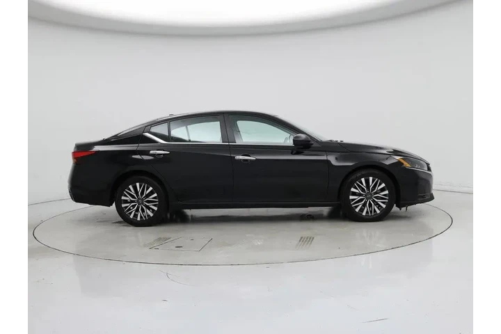 $21998 : Nissan Altima 2025 2.5 SV 4d image 7