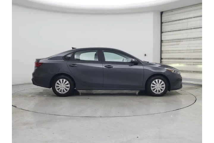 $16998 : Kia Forte 2023 LX 4dr Sedan image 7