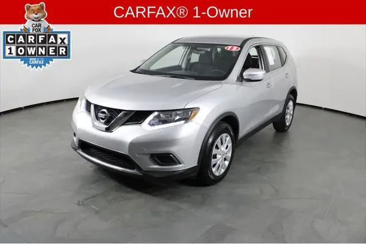 $8242 : Nissan Rogue 2015 S 4dr Cros image 2