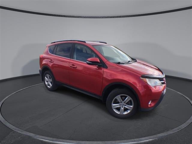 $14500 : PRE-OWNED 2015 TOYOTA RAV4 XLE image 2