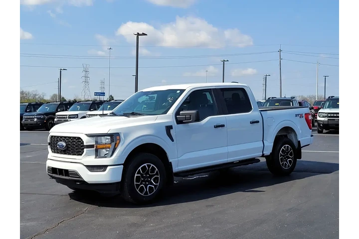 $37695 : Ford F-150 2023 4x4 XLT 4dr image 8