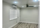 $1400 : beautiful 1BD 1BTH Available thumbnail