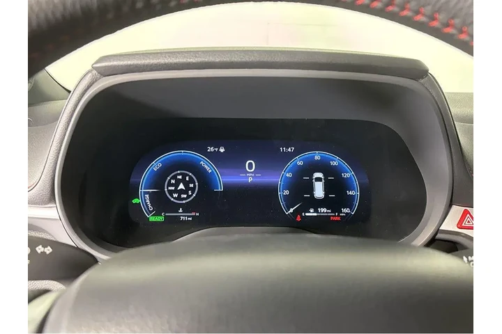 $52989 : Gold Certified2025 Sienna XSE image 4