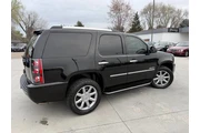 $9999 : 2011 GMC Yukon Denali thumbnail